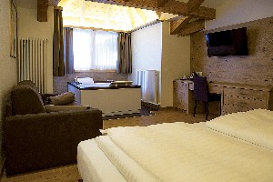 Hotel COLLINI wakacje