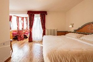 Hotel CRISTINA wakacje