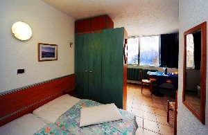 Hotel RESIDENCE LORES 2 wakacje