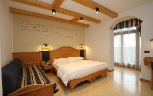 Hotel LA BUSSOLA wakacje