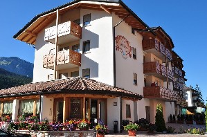 (Itálie, Skirama Dolomiti Adamello Brenta, Paganella) - RESIDENCE ALBA NOVA: Týdenní pobyt v apartmánu