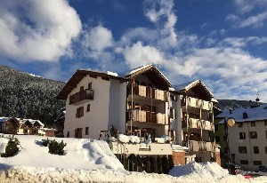(Itálie, Skirama Dolomiti Adamello Brenta, Paganella) - RESIDENCE CIMA TOSA: Týdenní pobyt v apartmánu