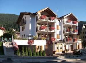 (Itálie, Skirama Dolomiti Adamello Brenta, Paganella) - RESIDENCE CIMA TOSA: Týdenní pobyt v apartmánu