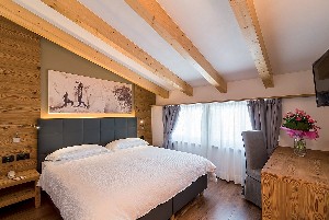 Hotel SUITE SASSDEI wakacje