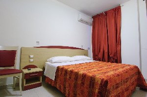 Pokoj s manželskou postelí