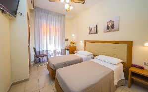 Hotel MEDITERRANEO wakacje