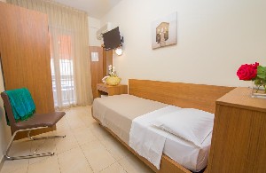 Hotel MEDITERRANEO wakacje