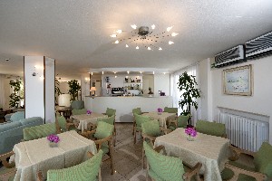 Hotel UNIVERSAL wakacje