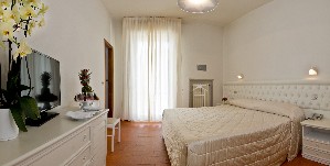 Hotel UNIVERSAL wakacje