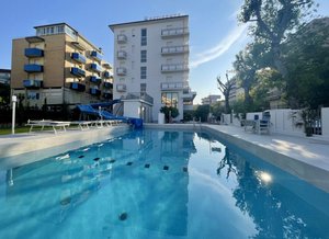 Club Hotel Residence