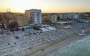 Hotel BIKINI TROPICANA wakacje