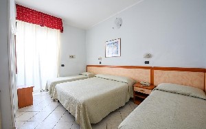 Hotel DE PARIS wakacje