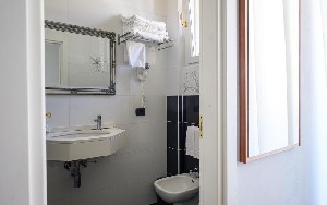 Hotel DE PARIS wakacje