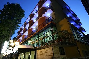 Hotel SUSY wakacje