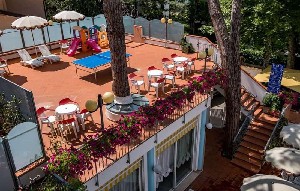 Hotel VILLA DEI FIORI wakacje