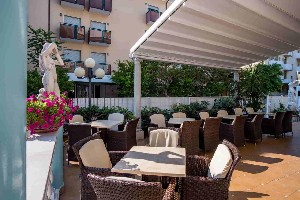 Hotel VILLA DEI FIORI wakacje