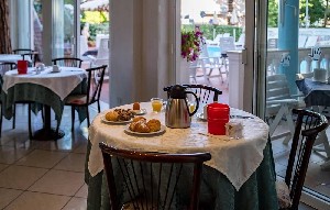 Hotel VILLA DEI FIORI wakacje