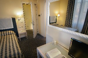 Hotel ARNOLFO wakacje