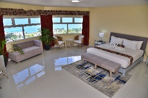  Signature Studio Suite, 1 King Bed