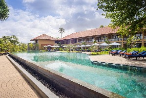 Hotel s venkovním bazénem 