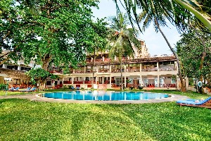 Hotel cu piscină