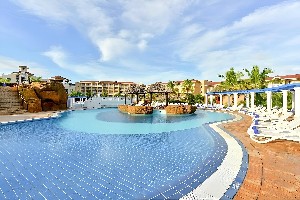 Hotel s bazénem