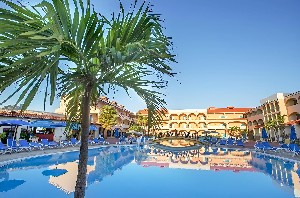 Hotel s bazénem