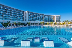 Grand Aston Varadero