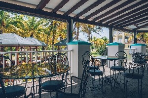 Restaurant/bars