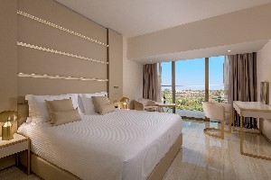 Deluxe Inland View