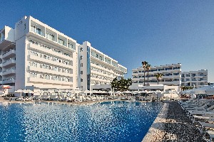 Hotel s bazénem