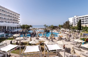 Hotel s bazénem