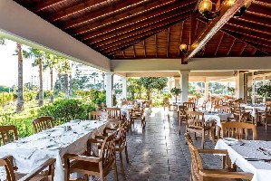 Hotel NISSIANA wakacje