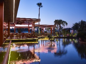 Hotel FOUR SEASONS wakacje