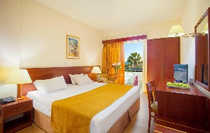 Hotel KAPETANIOS BAY HOTEL PROTARAS wakacje