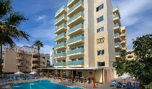 Hotel s bazénem
