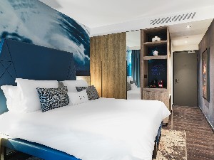 Superior Room Down to Earth