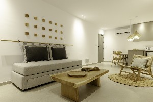 1 Bedroom Superior Apartment (Inland View, Balcony