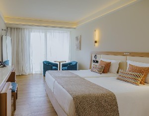 Hotel GOLDEN COAST wakacje