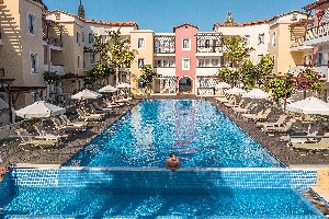 Hotel s bazénem
