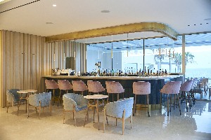 MINT LOUNGE BAR