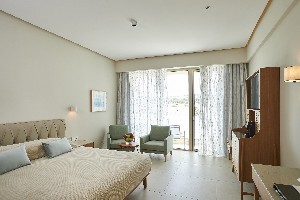 DELUXE INLAND VIEW 