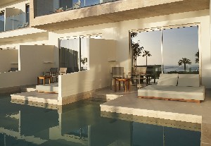 SWIM UP