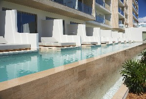 DELUXE SWIM UP 