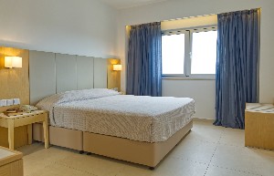 One Bed. Suite Sea View