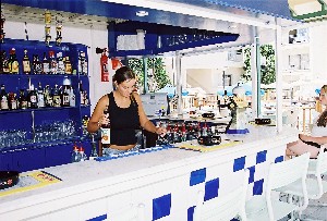 Bar