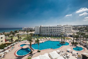 Hotel s bazénem