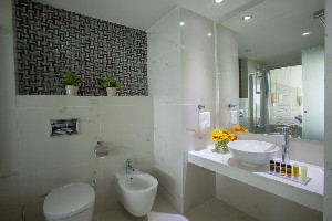 Hotel KING EVELTHON BEACH HOTEL AND  RESORT wakacje