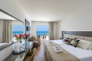 Hotel QUEEN´S BAY wakacje