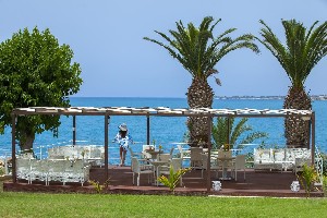 Hotel QUEEN´S BAY wakacje